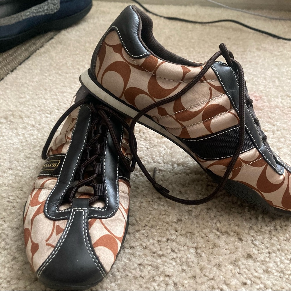 Coach Signature Brown and Cream Sneakers   vintage Kirby